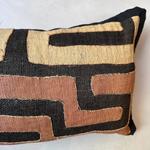 Kép 2/3 - NATURALii raffiatextil kubacloths díszpárna 25x55cm