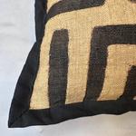 Kép 2/3 - NATURALii raffiatextil kubacloths díszpárna 30x55cm