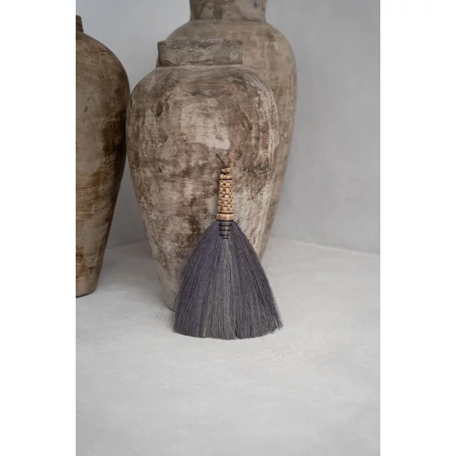 The Sweeping Brush - Black