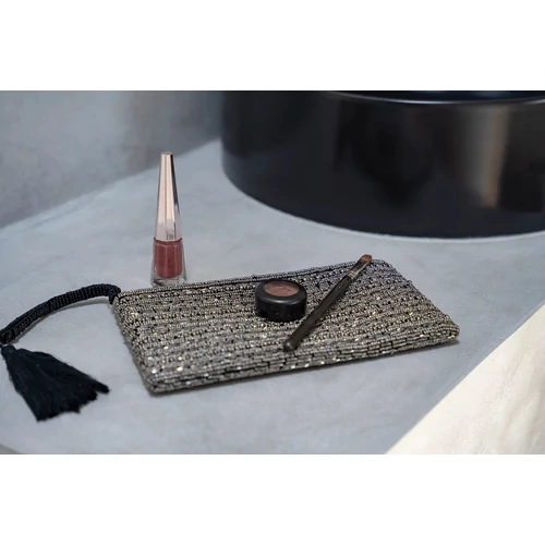 The Silver Clutch